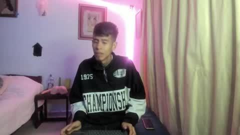 saint boy online show from 12/23/25, 03:26