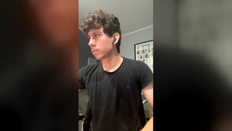 saint_nott online show from 04/21/26, 01:50