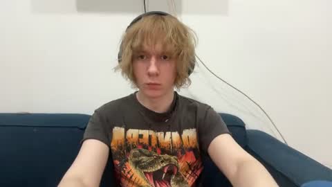 Snapshot of saintfawn chatting on 07/29/26, 04:27 saintfawn online show from 07/29/26, 04:27