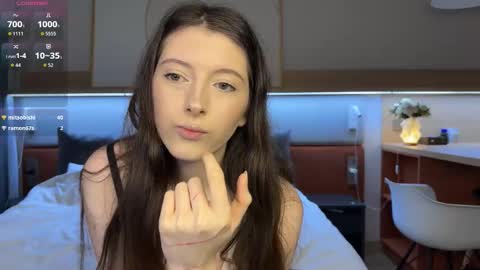 Snapshot of saintsroww chatting on 12/05/25, 04:58 Alice online show from 12/05/25, 04:58