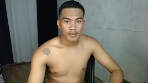 Taylor online show from 10/04/25, 01:09