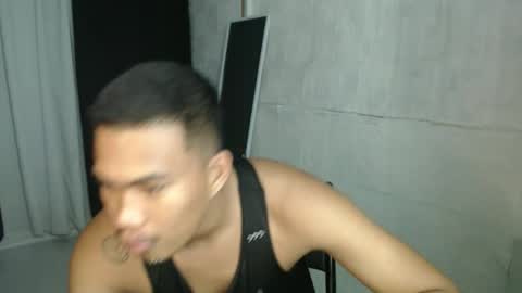 Taylor online show from 10/19/25, 06:41