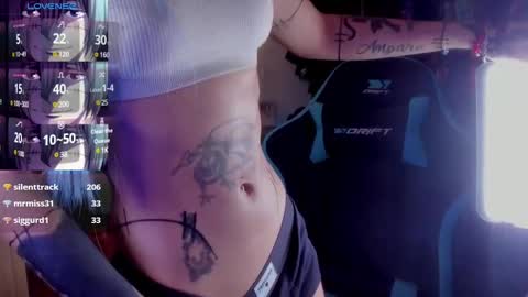 Snapshot of sakaexxx chatting on 02/23/25, 09:44    online show from 02/23/25, 09:44