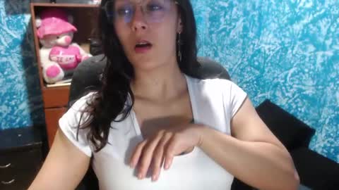 sakura_alek online show from 04/24/26, 02:14