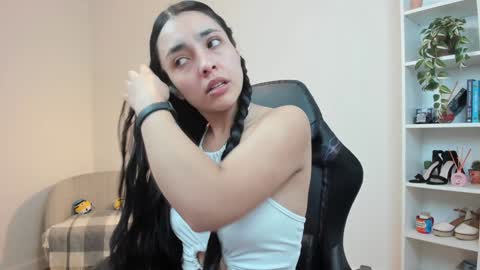 Snapshot of sakura_harper chatting on 01/20/25, 05:59 Sakura Harper online show from 01/20/25, 05:59