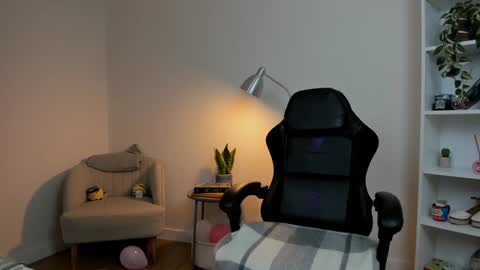 Snapshot of sakura_harper chatting on 01/29/25, 09:01 Sakura Harper online show from 01/29/25, 09:01