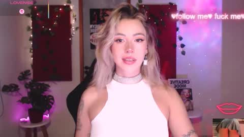 Sakura online show from 04/09/26, 09:47