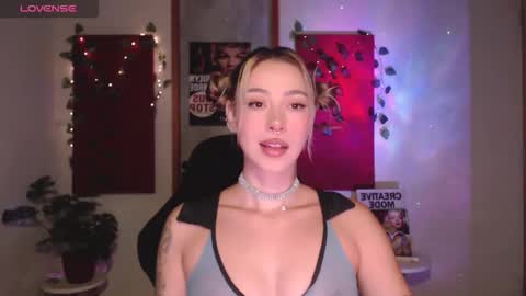 Sakura online show from 04/21/26, 09:48