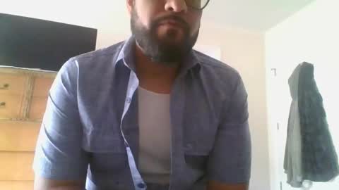 Snapshot of sal_cumplaciente chatting on 10/15/25, 05:57 sal cumplaciente online show from 10/15/25, 05:57