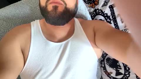 Snapshot of sal_cumplaciente chatting on 10/31/25, 05:47 sal cumplaciente online show from 10/31/25, 05:47