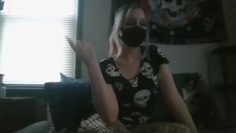 Snapshot of salem_veil chatting on 03/01/26, 11:07 Salem Veil online show from 03/01/26, 11:07