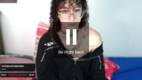 Snapshot of salemqueer_ chatting on 07/17/26, 12:56 Sam online show from 07/17/26, 12:56