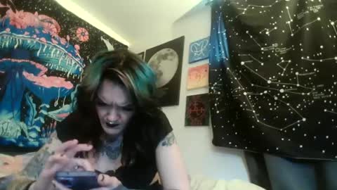 Snapshot of salemsslut chatting on 12/16/24, 07:32 salemsslut online show from 12/16/24, 07:32