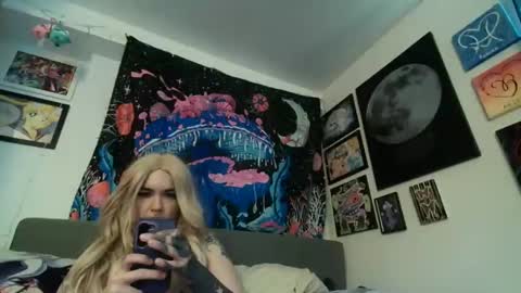 Snapshot of salemsslut chatting on 01/12/25, 07:10 salemsslut online show from 01/12/25, 07:10