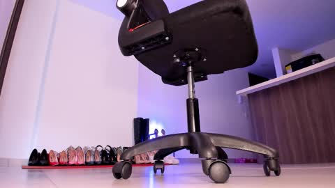 Snapshot of sali_g chatting on 11/06/25, 08:32 Sali G online show from 11/06/25, 08:32