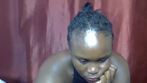 Snapshot of sally_bee1 chatting on 05/05/26, 09:12 sally_bee1 online show from 05/05/26, 09:12