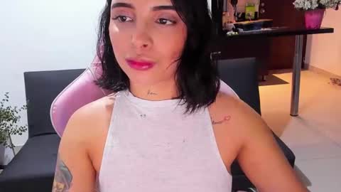 Snapshot of sallymaddoxx chatting on 12/04/24, 02:53 sallymaddoxx online show from 12/04/24, 02:53