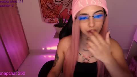 Snapshot of sallymaddoxx chatting on 05/12/26, 01:47 sallymaddoxx online show from 05/12/26, 01:47