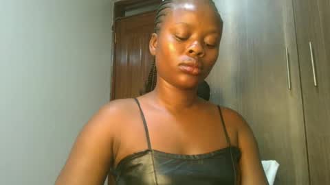 sallysasha254 online show from 12/05/24, 07:38