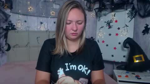 Sally online show from 10/17/25, 05:26