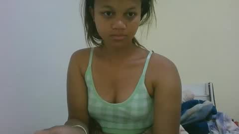 Snapshot of sallywett chatting on 10/28/25, 03:10 SallyWett online show from 10/28/25, 03:10