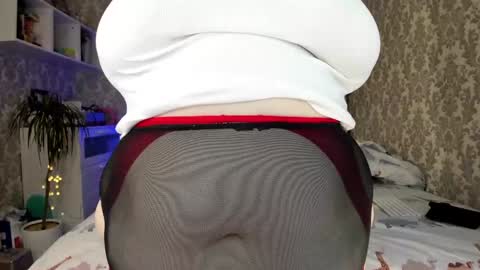 SalmaRoth online show from 12/25/24, 03:49