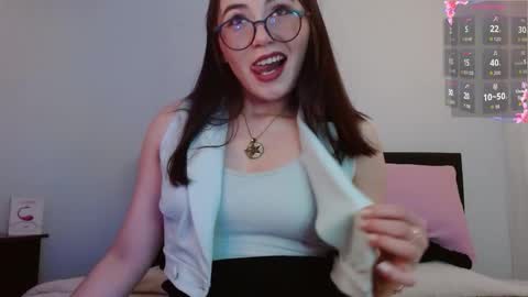 salma_tori online show from 12/15/25, 10:36