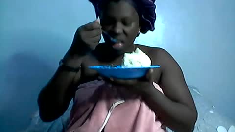 Snapshot of salmah2 chatting on 06/28/26, 03:18 salmah2 online show from 06/28/26, 03:18
