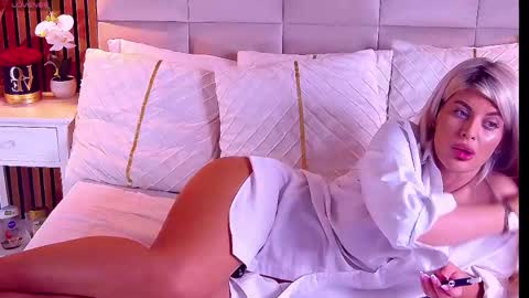 SalmaRoze online show from 05/16/26, 10:36