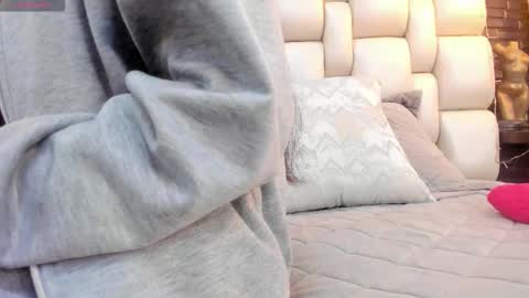 salome online show from 02/02/26, 01:54