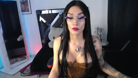 SALO HOT online show from 10/24/25, 10:28