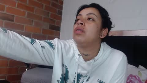 Snapshot of salome__palmer chatting on 02/07/25, 05:40 online show from 02/07/25, 05:40