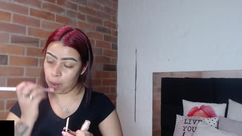 Snapshot of salome__palmer chatting on 03/06/25, 08:05 online show from 03/06/25, 08:05