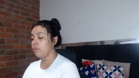 Snapshot of salome__palmer chatting on 07/30/26, 08:08 online show from 07/30/26, 08:08