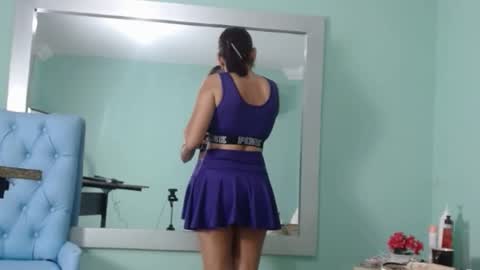 Isabel online show from 09/30/25, 12:43