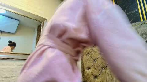 salome_cruxx online show from 02/09/26, 11:47