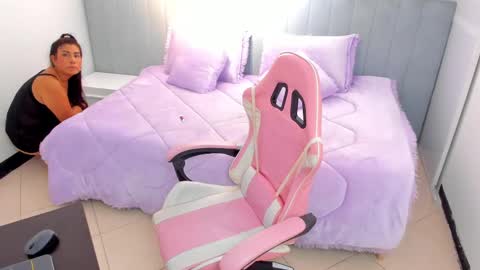 Snapshot of salome_cute4u chatting on 01/30/25, 10:29 salome online show from 01/30/25, 10:29