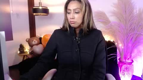 salome_drasin online show from 10/13/25, 03:39
