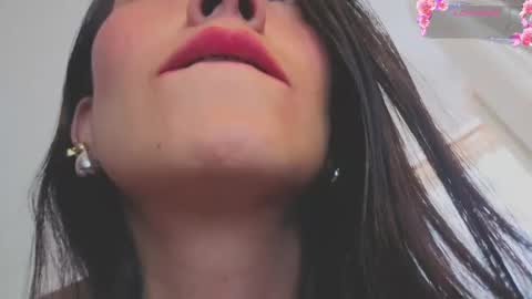 Salome  online show from 04/17/26, 02:53