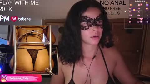 Snapshot of salomear_ chatting on 07/22/26, 08:33 Salomea online show from 07/22/26, 08:33