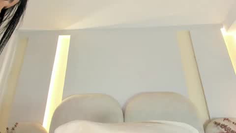   online show from 11/11/25, 09:04