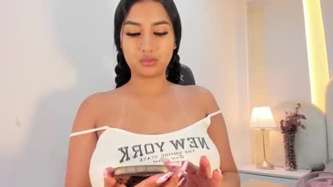   online show from 11/18/25, 08:46