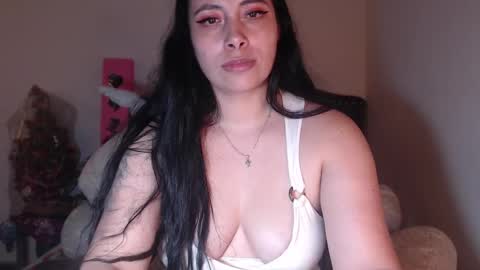 yenny online show from 02/03/25, 07:07