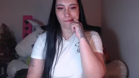 yenny online show from 03/05/25, 07:16