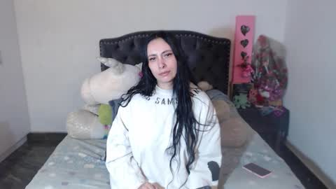 yenny online show from 02/10/26, 04:27