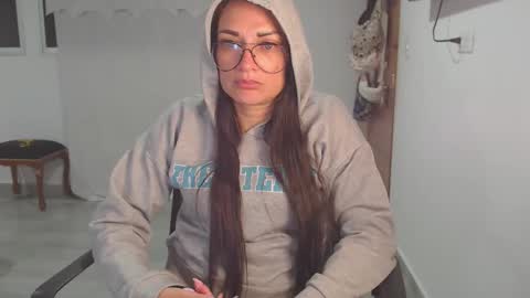 salome online show from 02/03/26, 01:04