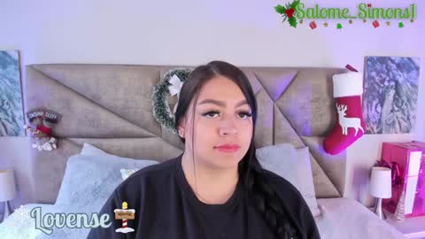 Snapshot of salomesimos1 chatting on 12/15/24, 01:11 Salome online show from 12/15/24, 01:11