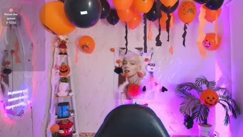 SALOME online show from 10/18/25, 09:21