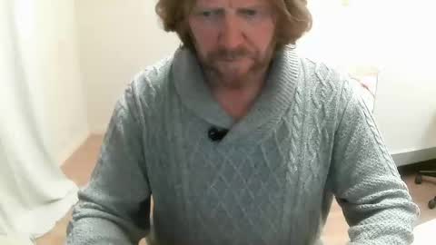 Snapshot of saltimbanquier chatting on 12/12/24, 12:44 Saltimbanquier Salt ou Banquier online show from 12/12/24, 12:44