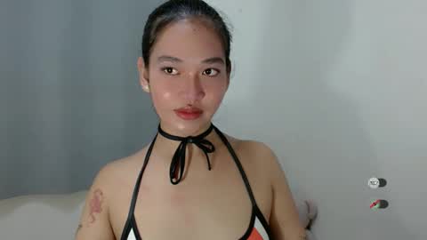 Snapshot of salva_fuckdoll chatting on 10/15/25, 01:28 Salva online show from 10/15/25, 01:28